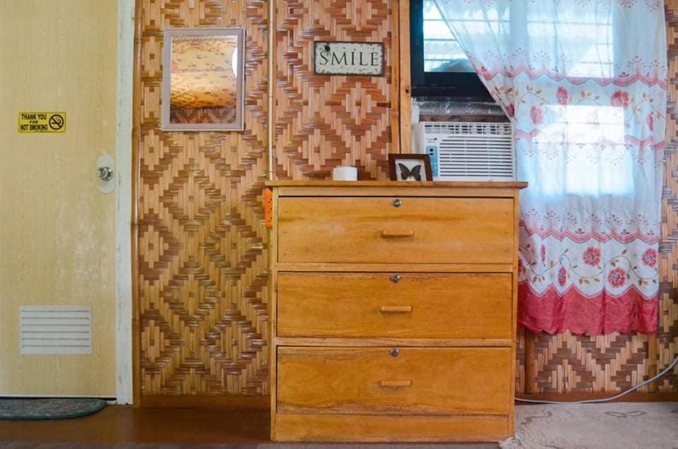 Titanic'S Nipa Hut Hostel Moalboal Ngoại thất bức ảnh